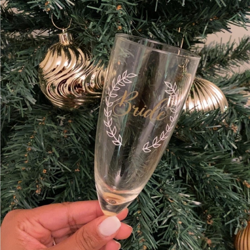 CUSTOM BRIDE CHAMPAGNE FLUTE